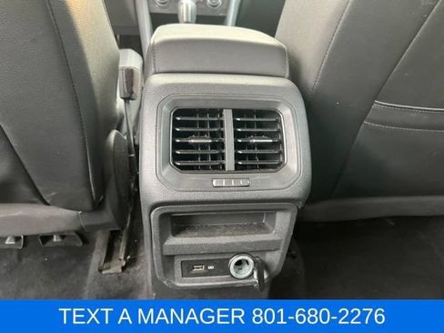 Used 2020 Volkswagen Tiguan SE FWD image 29