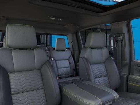 New 2026 Chevrolet Silverado 2500 ZR2 image 24