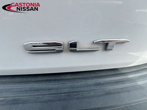 Used 2024 GMC Yukon SLT image 43