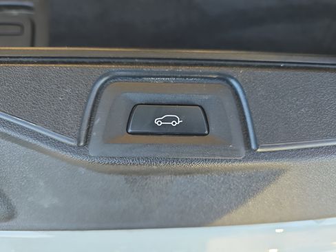 Used 2020 BMW X5 xDrive40i w/ Premium Package image 13