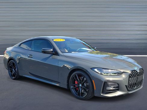 Used 2023 BMW 430i Coupe w/ M Sport Package RWD image 2