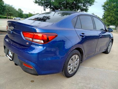 Used 2019 Kia Rio S w/ Technology Package FWD image 6