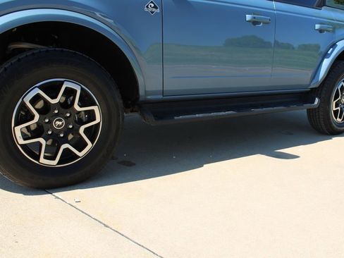 Used 2025 Ford Bronco Outer Banks AWD/4WD image 10