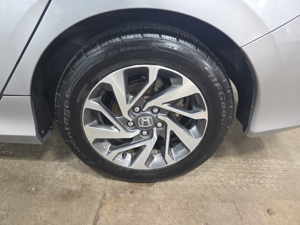 Used 2017 Honda Civic EX image 30
