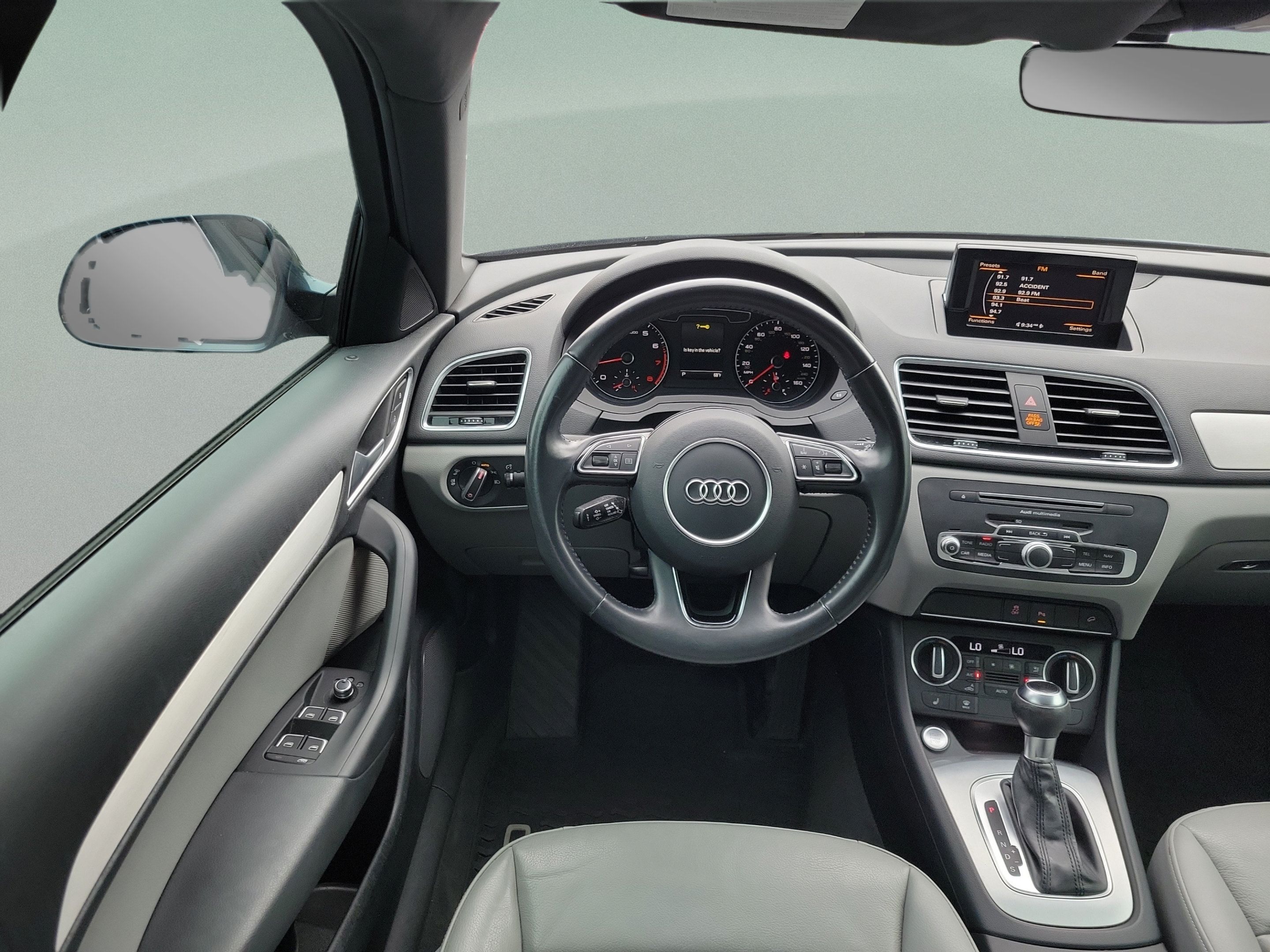 Used 2018 Audi Q3 2.0T Premium FWD image 22
