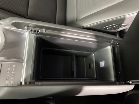 New 2026 Hyundai Ioniq 9 Limited image 25