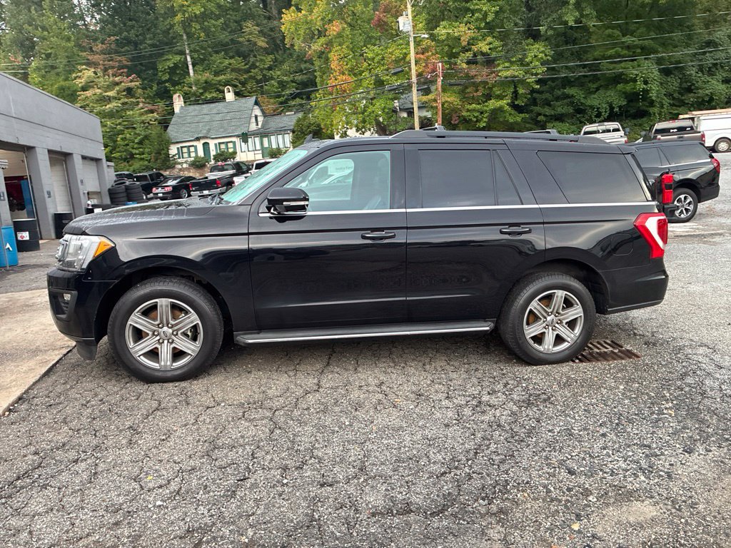 Used 2020 Ford Expedition XLT w/ Equipment Group 202A AWD/4WD image 7
