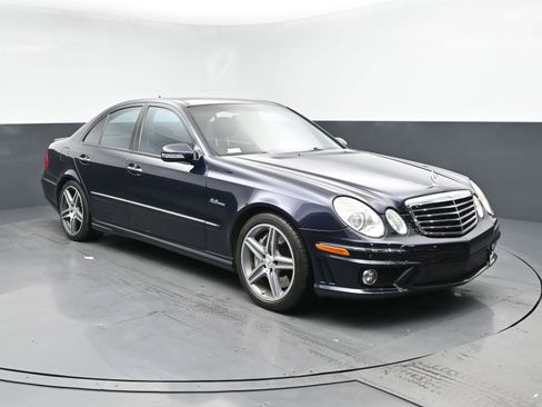 Used 2008 Mercedes-Benz E 63 AMG Sedan image 2