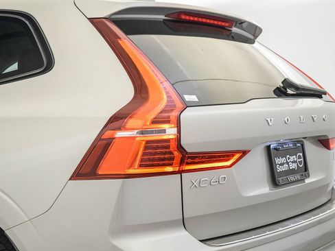 Certified 2023 Volvo XC60 T8 Ultimate AWD/4WD image 11