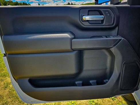New 2026 GMC Sierra 2500 Pro w/ Convenience Package AWD/4WD image 11