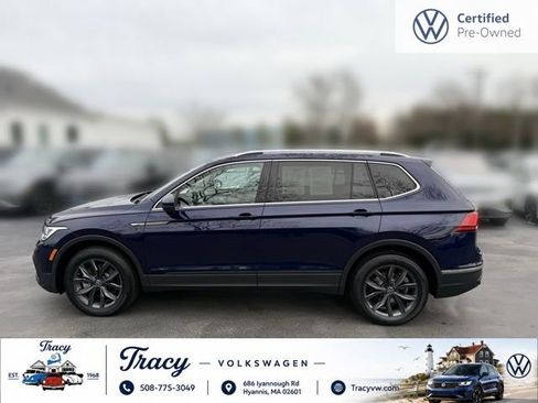 Certified 2023 Volkswagen Tiguan SE w/ Panoramic Sunroof Package AWD/4WD image 10