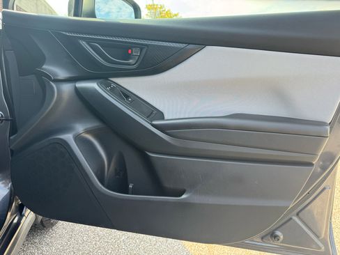 Used 2018 Subaru Crosstrek 2.0i Premium image 18