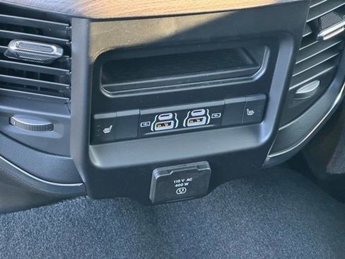 New 2026 RAM 2500 Laramie AWD/4WD image 34