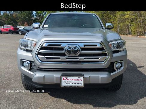 Used 2019 Toyota Tacoma Limited image 10