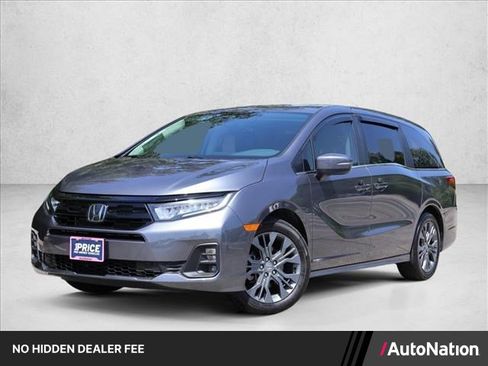 Used 2025 Honda Odyssey Touring image 1