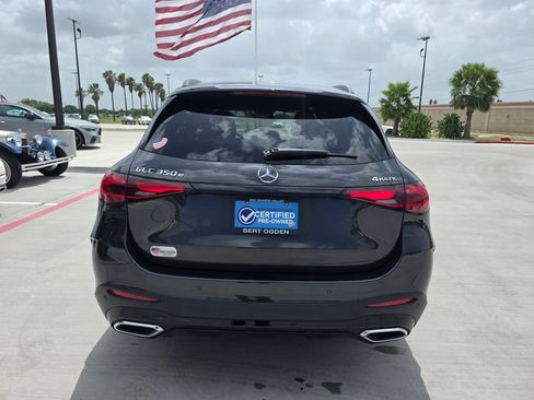Used 2025 Mercedes-Benz GLC 350e 4MATIC image 6