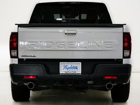 Used 2024 Honda Ridgeline RTL image 8