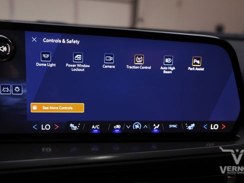 New 2026 Chevrolet Traverse LT image 30