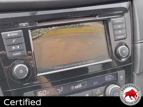 Used 2018 Nissan Rogue SV AWD/4WD image 24