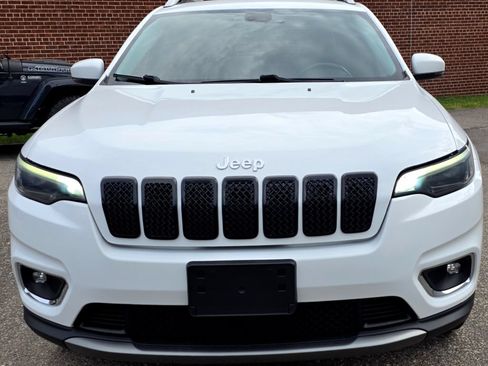 Used 2019 Jeep Cherokee Limited AWD/4WD image 3