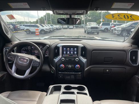 Used 2023 GMC Sierra 2500 SLT AWD/4WD image 15