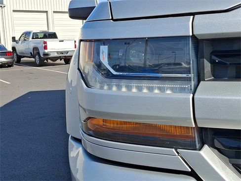 Used 2018 Chevrolet Silverado 1500 LT w/ All Star Edition image 8