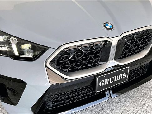Used 2025 BMW X2 xDrive28i AWD/4WD image 33