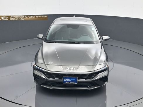 Certified 2024 Hyundai Elantra SEL w/ Convenience Package FWD image 14