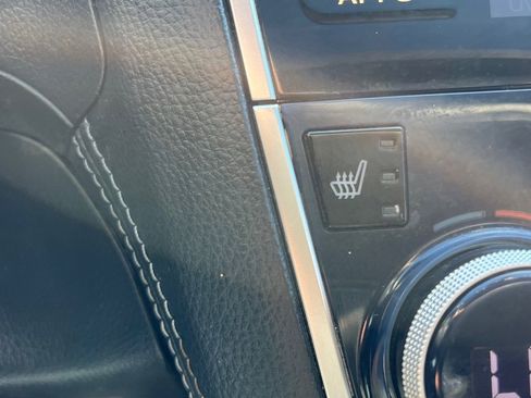 Used 2018 Subaru Outback 2.5i Limited AWD/4WD image 19