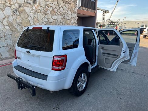 Used 2012 Ford Escape XLS FWD image 10