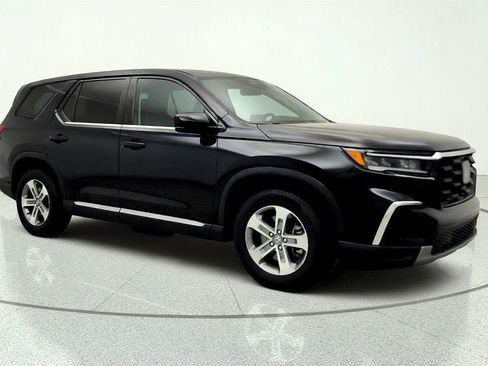 Used 2023 Honda Pilot EX-L image 3