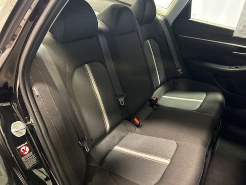 Used 2022 Hyundai Sonata SE image 16