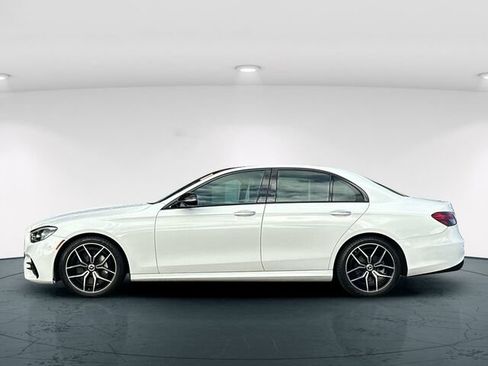 Used 2022 Mercedes-Benz E 350 Sedan image 4