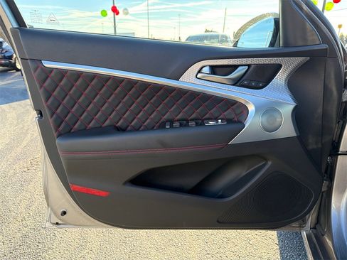 Used 2023 Genesis G70 3.3T w/ Sport Prestige Package image 10