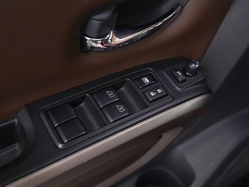 Used 2023 Nissan Titan Platinum Reserve w/ Moonroof Package image 18