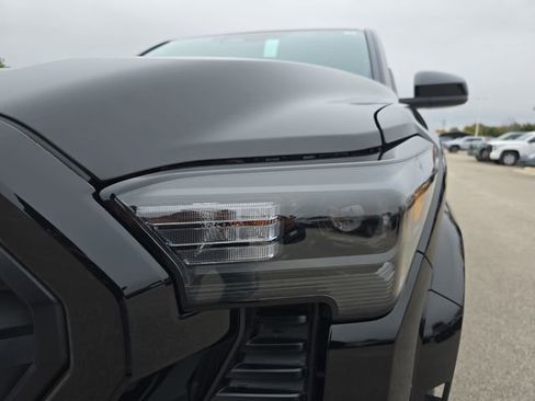 New 2026 Toyota Tacoma SR5 image 30