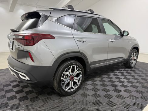 Used 2023 Kia Seltos SX w/ SX Sunroof Package image 7