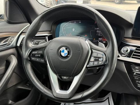 Used 2022 BMW 530i xDrive w/ Convenience Package AWD/4WD image 16