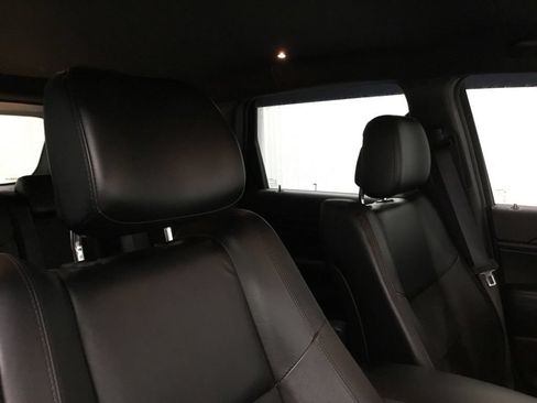 Used 2022 Jeep Grand Cherokee Laredo X AWD/4WD image 24