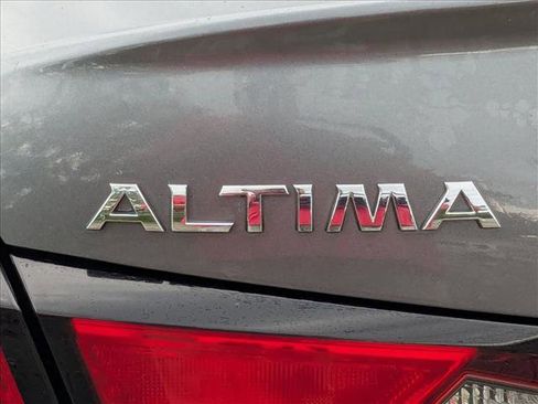 Used 2019 Nissan Altima 2.5 SR w/ SR Premium Package FWD image 15