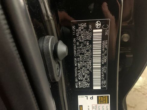 Used 2026 Toyota Corolla SE FWD image 34