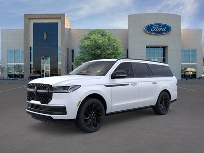 New 2026 Lincoln Navigator L Reserve w/ Jet Appearance Package