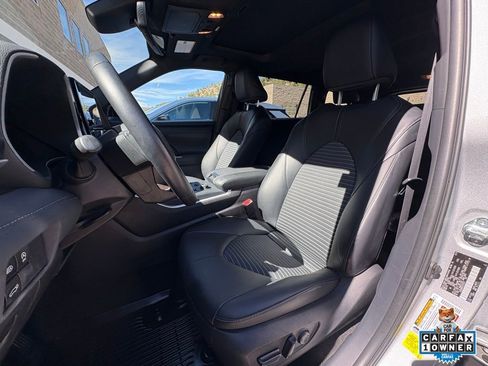 Certified 2025 Toyota Highlander XSE image 15