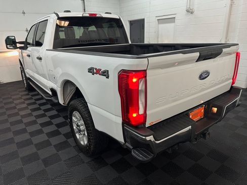 Used 2024 Ford F250 XLT AWD/4WD image 7