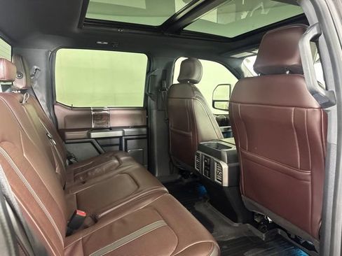 Used 2017 Ford F250 Platinum w/ Platinum Ultimate Package AWD/4WD image 5