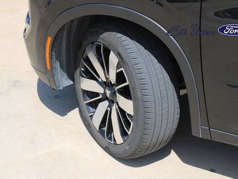 Used 2025 Mitsubishi Outlander SE FWD image 9