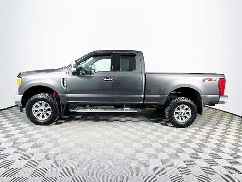 Certified 2017 Ford F350 XLT image 4