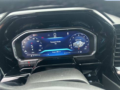 New 2026 Chevrolet Silverado 1500 High Country w/ High Country Premium Package image 11