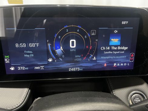 Used 2025 Chevrolet Equinox LT AWD/4WD image 10