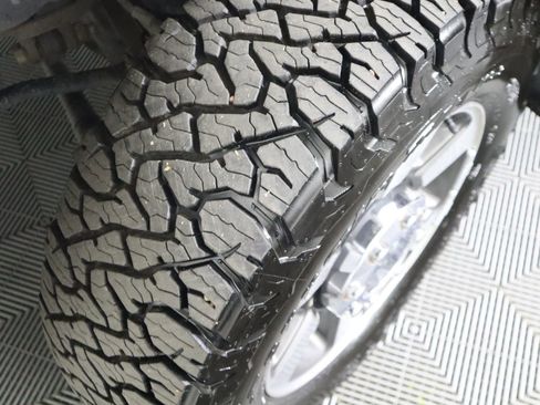 Used 2015 Ford F250 Lariat w/ Lariat Ultimate Package image 33